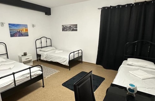 Voluntari Hotel | Budget-Friendly Hotel William with Child-Friendly Amenities