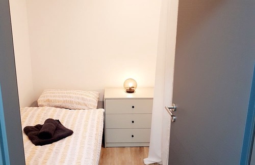 Goch House | Family-Friendly Vacation Home for 5 Guests in Goch