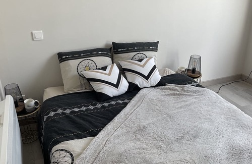 Ruaudin House | Convenient Maison Near the 24 Hours of Le Mans Circuit