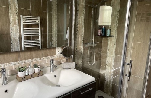Ruaudin House | Convenient Maison Near the 24 Hours of Le Mans Circuit