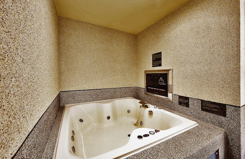 Xinfeng Hotel | Budget-Friendly Motel with Family and Accessibility Amenities