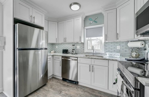 Hopatcong Cottage | Family-Friendly Getaway by New Jersey's Largest Lake