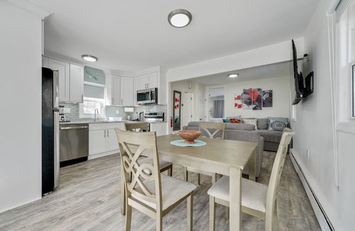 Hopatcong Cottage | Family-Friendly Getaway by New Jersey's Largest Lake