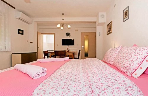 Ohrid Apartment | Budget-Friendly Bogdanoski Studios with Family Amenities