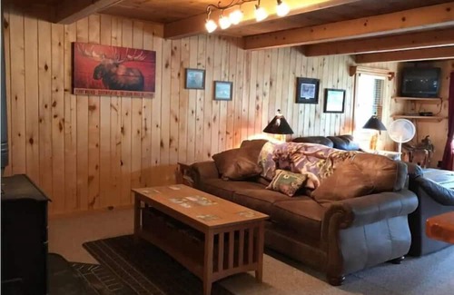 Pagosa Springs Cabin | Cabin located in the Upper Blanco Basin with AMAZING Mountain Views 30 NIGHT MIN