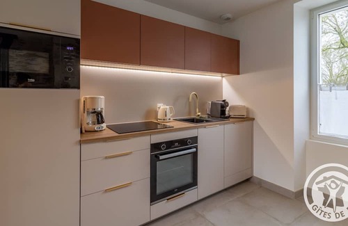 Saint Maurille Cottage | Family-Friendly Gite Les Ponts-de-Cé with 3 Bedrooms