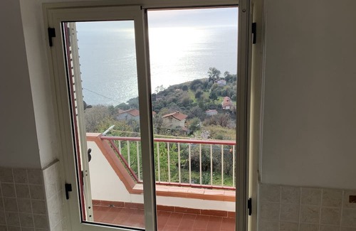 Calimera Villa | Serene Casa Surrounded by Nature with Breathtaking Views