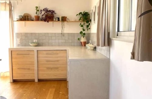 Puyvert House | Scenic Maison Avec Vue sur Luberon with Spa and Hot Tub