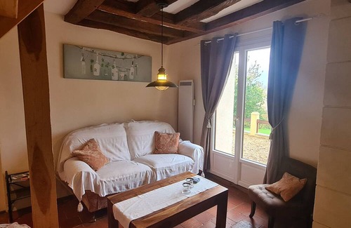 Saint-Vincent-du-Lorouer House | Relax at Gîte La Fermette 72 Surrounded by Nature & Horses