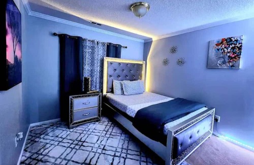 Mint Hill House | 122) Massive 3 bedroom home with fenced yard!