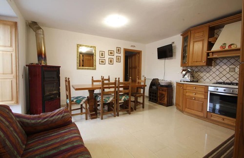Comano Other | Relaxing House with Garden in Lunigiana for Families