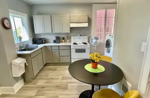 Saint John Apartment | Convenient 1BR Near Hospital & Uptown - Pet Friendly Stay