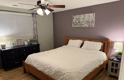 Thurston House | Cozy 3-bedroom house in enjoyable Springfield with AC
