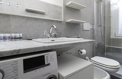 Porta Volta Apartment | Explore Comfort at Italianway - Volta 10 C with Spa & Kitchen
