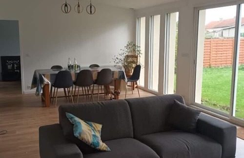 Varreddes House | Charming Maison de Campagne near Disneyland Paris