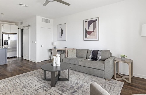 Austin Apartment | Stylish Apartment with Pool in Prime Location