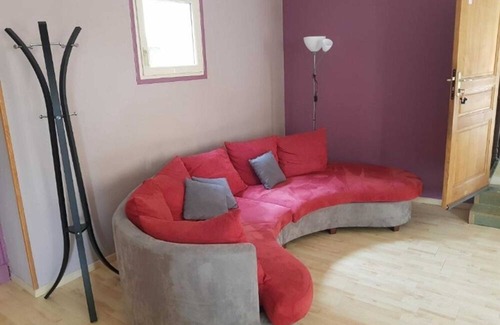 Vayrac Apartment | Cozy Apartment for 6 People in Vayrac - Family Friendly