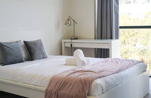 Lidcombe Apartment | Family-Friendly Olympic Parkside Haven with Free Parking