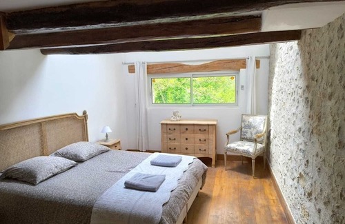 Villiers-sous-Grez Other | Cozy Duplex Suite in Historic Farmhouse with Kitchen