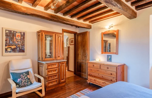 Trassilico House | Scenic Holiday Home 'Dimora La Rocca' with Mountain Views