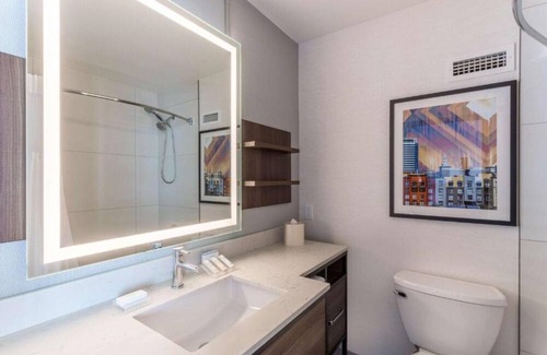 Emeryville House | Take in views of San Francisco Bay !!