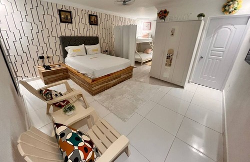 Bocacanasta House | Cozy Hotel.1325: Steps from the Beach in Bani, Dominican Republic