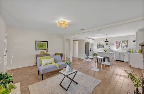 Lake Mary House | Cozy water front 4-bedroom home in charming Sanford, FL