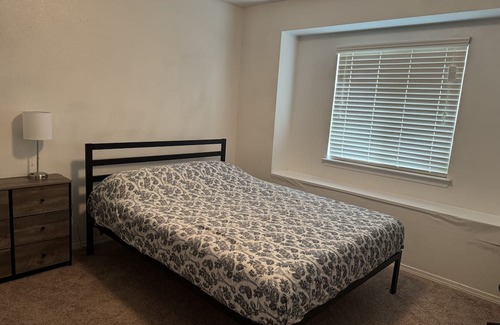 Socorro House | Welcoming 3-Bedroom Retreat with AC and WiFi in El Paso