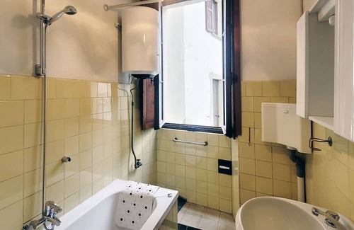 Taceno House | La Corte di Via Chiarello: Legnone