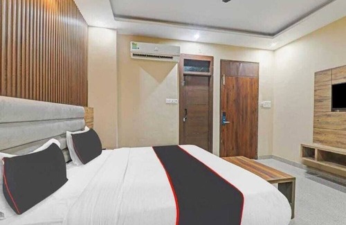 Gomti Nagar Hotel | Budget-Friendly ICYHOTELS HL INN with Family Amenities