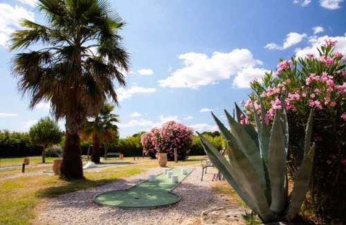 Castelnau-de-Guers House | Family-Friendly Mobilhome with Pool in Eechea
