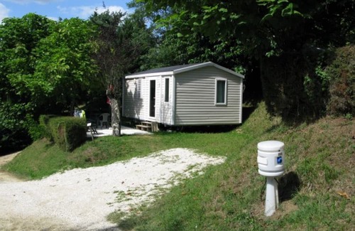 Villefranche-du-Perigord House | Tranquil Mobilhome with Pool and Family-Friendly Amenities