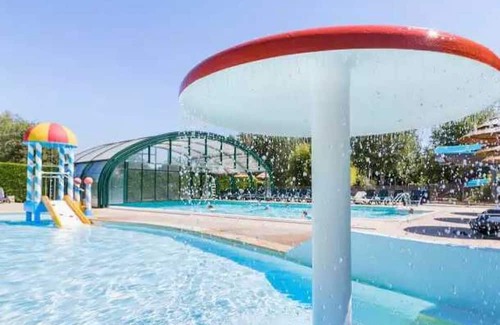 Vernioz House | Family-Friendly 4-Star Camping with Aquatic Fun