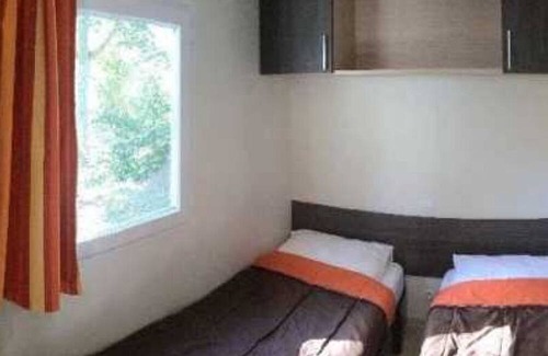Canet-de-Salars House | Family-Friendly Camping with Water Park & Spa Amenities