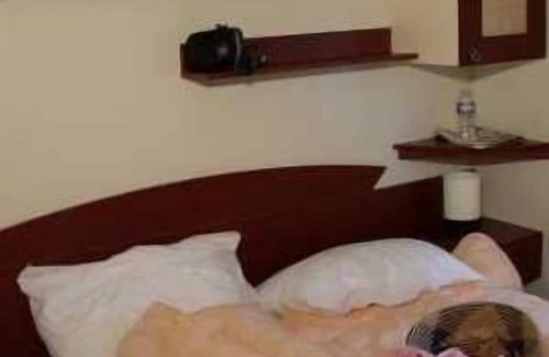 Canet-de-Salars House | Family-Friendly 4-Star Camping with Water Park Amenities