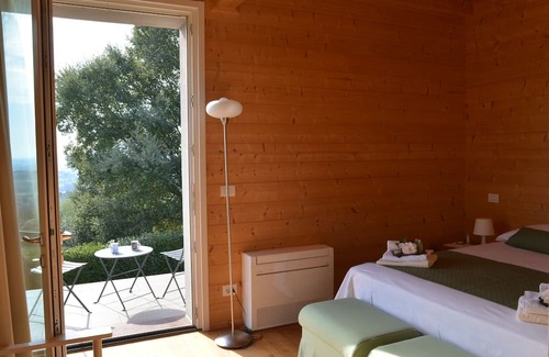 Montecarlo Apartment | Cozy Casina di Legno near the Medieval Borgo of Montecarlo