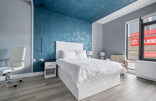 Port Morris House | Convenient Studio Q Near NYC with Pet-Friendly Amenities
