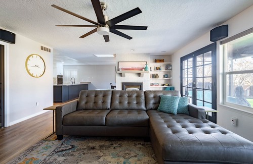 Northeast Heights House | Discover ABQ Paradise: Pool, Hot Tub & Scenic Views