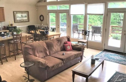 Semora House | Lakefront Haven with Pool: Perfect for Family & Friends