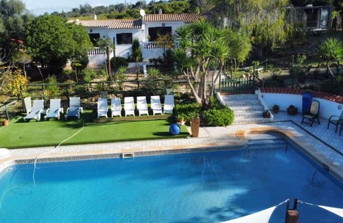 Porches Cottage | Quinta Algarve for Groups with Private Pools & Spa Amenities