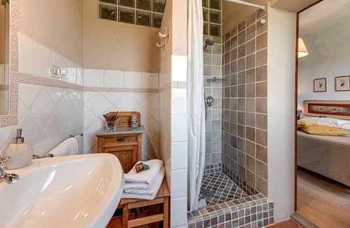 Borgo San Lorenzo House | Villa Porcigliano Olive Grove: Private Terrace & Wi-Fi