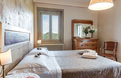 Borgo San Lorenzo House | Villa Porcigliano Olive Grove: Private Terrace & Wi-Fi