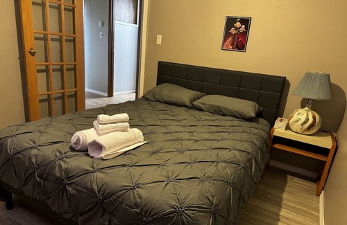 Longlac House | Comfortable 5-Bed Home with Family-Friendly Amenities