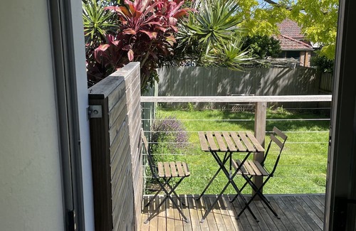 Ashfield Villa | Relaxing One Bedroom Villa, Perfect for Families Near CBD