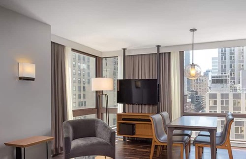 Turtle Bay Resort | Celebrate New Year's Eve in NYC with Friends - Sleeps 6
