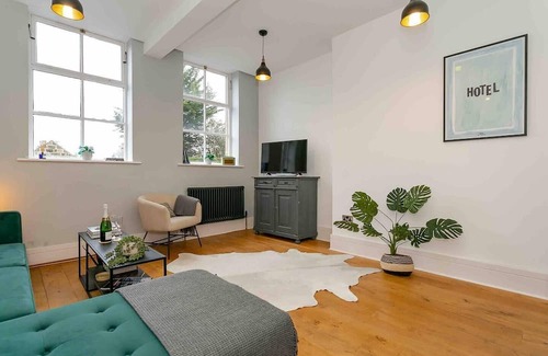 Harrogate Apartment | Cozy 2-Bed Apartment in Central Harrogate with Kitchen