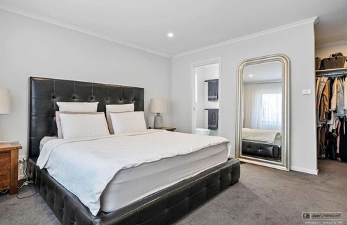 Kingston House | Beautiful Home with Scenic Water Views and Family Amenities