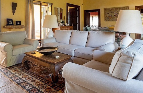 Castelvetrano Villa | Discover Villa Daianira: Tranquil Oasis with Pool & Garden