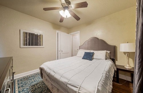 Sunrise Terrace House | Stylish 2BR Midtown Duplex with Family-Friendly Amenities