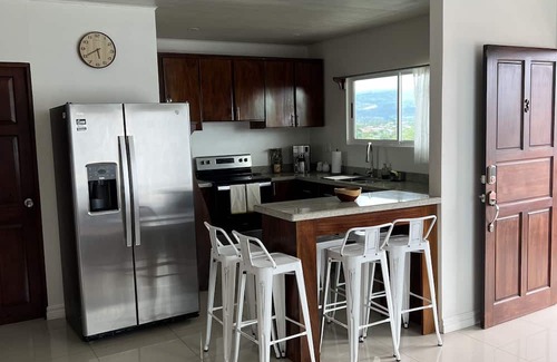 San Ramon Apartment | Spacious Family Apartment with Scenic Views Near Town